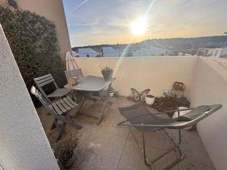 appartement de 67 m2 a chateauneuf de gadagne