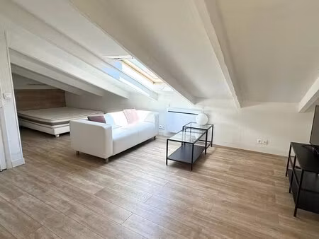 nice - le port - studio meuble de 15m²