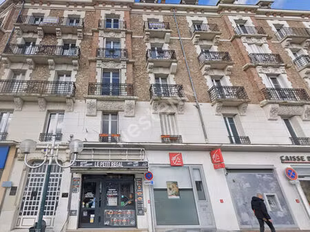 bureaux à louer de 120 96 m² à melun  secteur gare