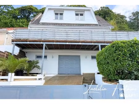 maison familiale avec vue panoramique