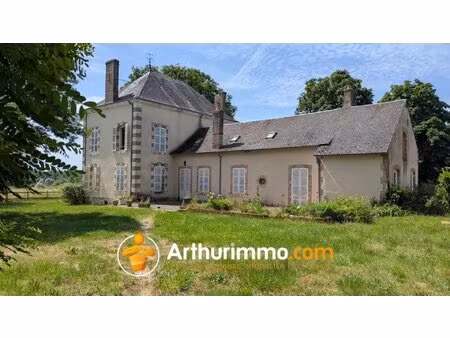 maison bourgeoise de caractère de 280 m² – parc arboré de 2 150 m² – vue dégagée sur étang