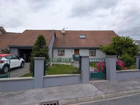maison de 200m2 environ avec véranda