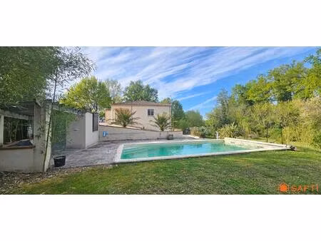 grande maison moderne