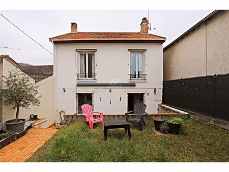 nanterre - mont valérien - maison familiale de 109 19 m²