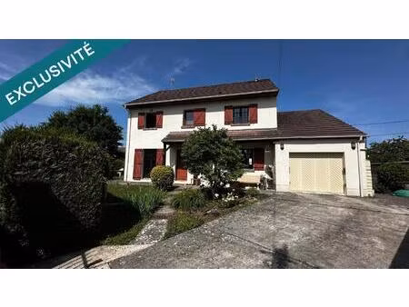 maison individuelle d'environ 144 m2.