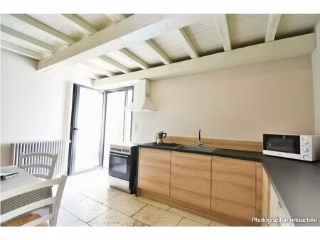 eyragues maison de village rénovée avec courette