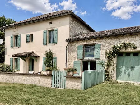 tarn et garonne-puylaroque - maison de campagne rénovée 3 chambres  avec piscine et depend