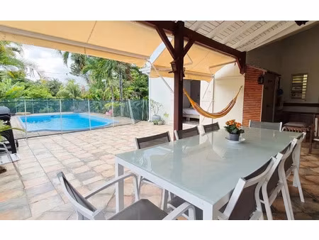 location maison  121.28 m² t-5 à lamentin  2 250 €