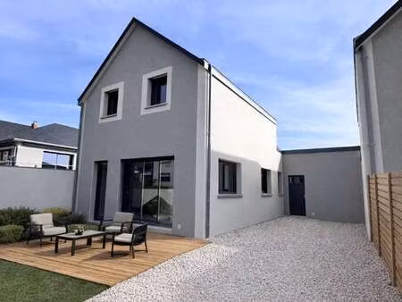 vente maison à granville (50400) : à vendre / 89m² granville