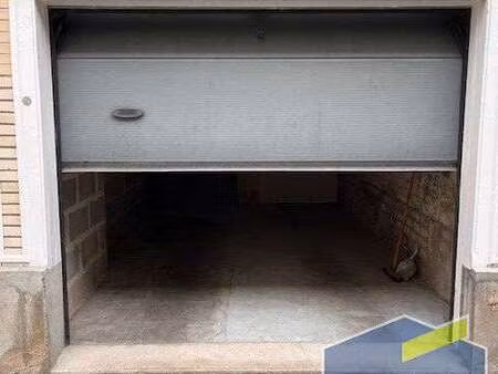location garage box et parking à caen (14000) : à louer / 14m² caen
