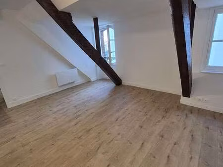 location appartement 2 pièces à rennes centre ville (35000) : à louer 2 pièces / 41m² renn