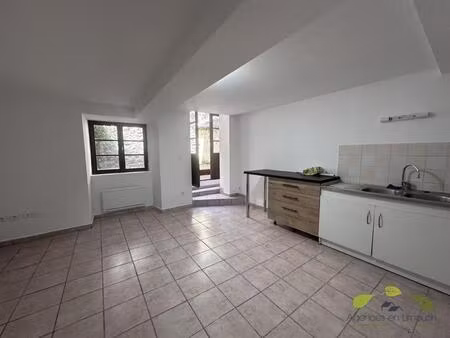location appartement 2 pièces 35m² st leonard de noblat 87400
