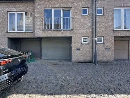 maison à louer à molenstraat 3 e gistel (rbw12277)