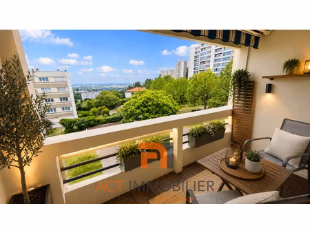 caluire -montessuy t3 68 m2 sejour cuisine vue panoramique e