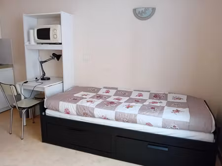 location appartement 1 pièce 15 m² à reims (51100)