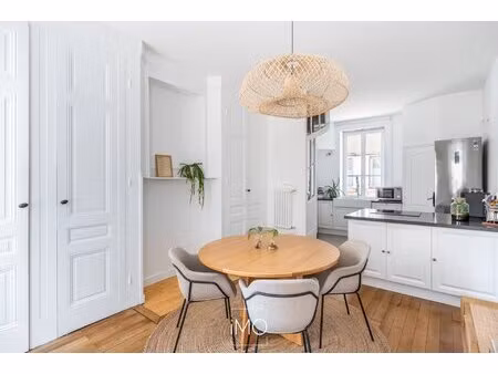 maison de village de 72 m² rénovée au coeur de chasselay 69380