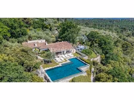 villa avec piscine saint-cézaire-sur-siagne (06)