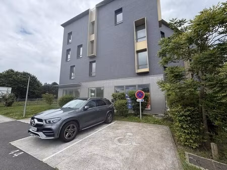 location bureaux 175 m²