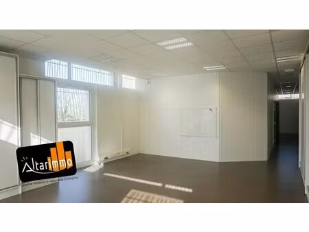 location bureaux 143 m²