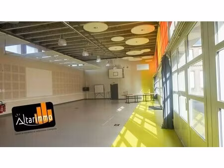 location bureaux 268 m²