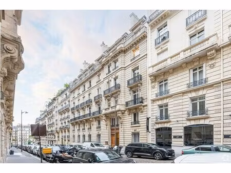 location bureaux 210 m² à 493 m²