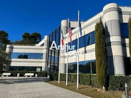location bureaux 282 m² à 791 m²