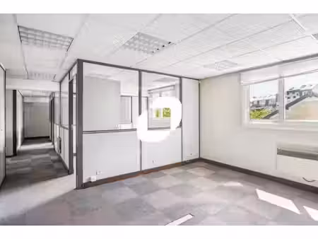 vente bureaux 185m²