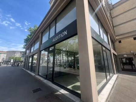 location commerce le havre 76600 57m²