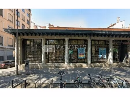 location commerce lyon 1er 69001 250m²