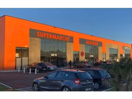 location commerce saint quentin fallavier 38070 370m² à 1111m²