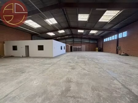 vente entrepôt beauzelle 31700 2600m²