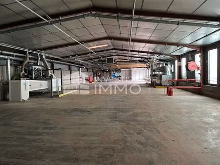 vente entrepôt gouaix 77114 7496m²