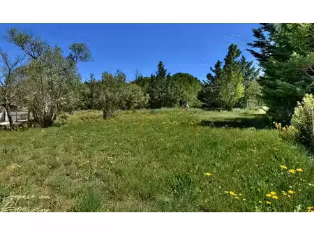 terrain de 2 846 m² viabilisé à eguilles (13) – vente en totalité ou par lot de 1 423 m²