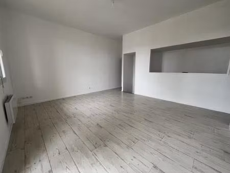 a louer - appartement t3 avec etage non meuble - bordeaux