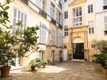75006 paris – bien atypique sur deux niveaux – profession libérale ou appartement– 110 m²