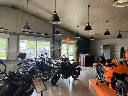 vente commerce bourges 18000 750m²