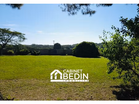terrain 550 m²