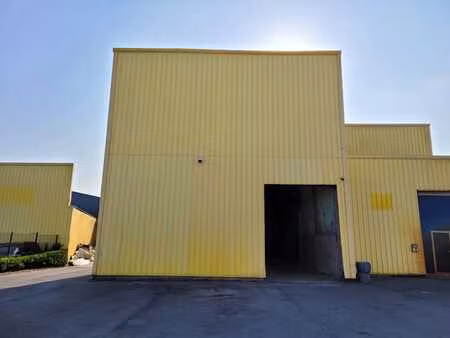 entrepôt / hangar à louer 230 m2