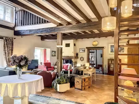 rare belle longère de charme en pierre 302m² avec piscine  sauna  dpe d  proche gare...