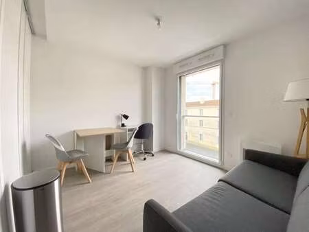 location appartement t1 meublé à la roche-sur-yon (85000) : à louer t1 meublé / 20m² la ro