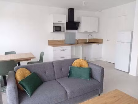 location appartement 2 pièces meublé à laval (53000) : à louer 2 pièces meublé / 46m² lava