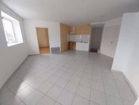location appartement 3 pièces à saint-sébastien-sur-loire baugerie (44230) : à louer 3 piè