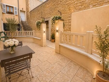 maison pleine rue nationale avec stationnement privatif