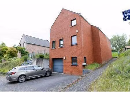 maison moderne 3 chambres garage et jardin