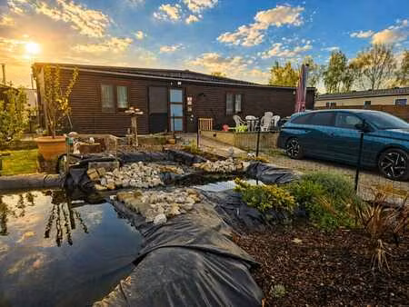 chalet rénové de 2 chambres avec terrasse
