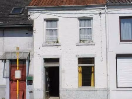 maison 2 façades avec jardin à rénover