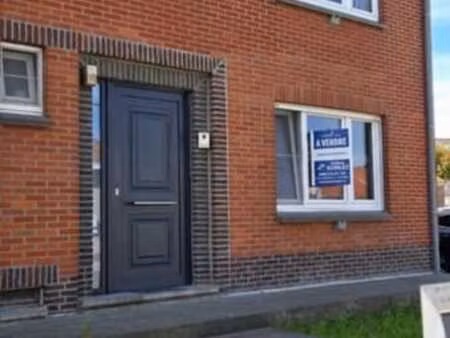 maison 3 façades située à dottignies