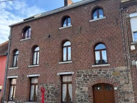 belle maison d'habitation avec terrain et garage