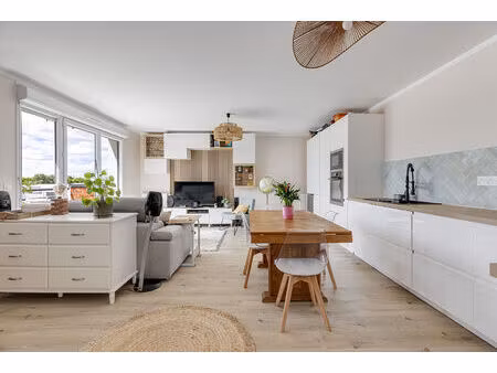 croix hyper-centre   appartement t3 évolutif en t4 avec terrasse et garage