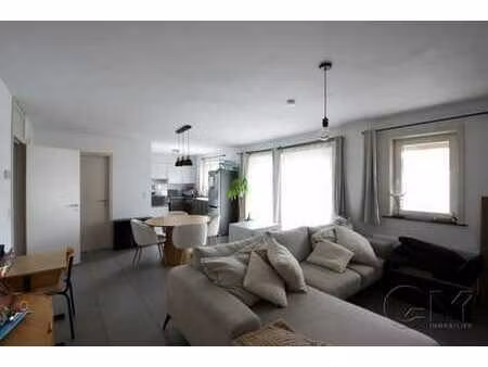 appart 2 ch en rdc + parking privé + terrasse - peb b